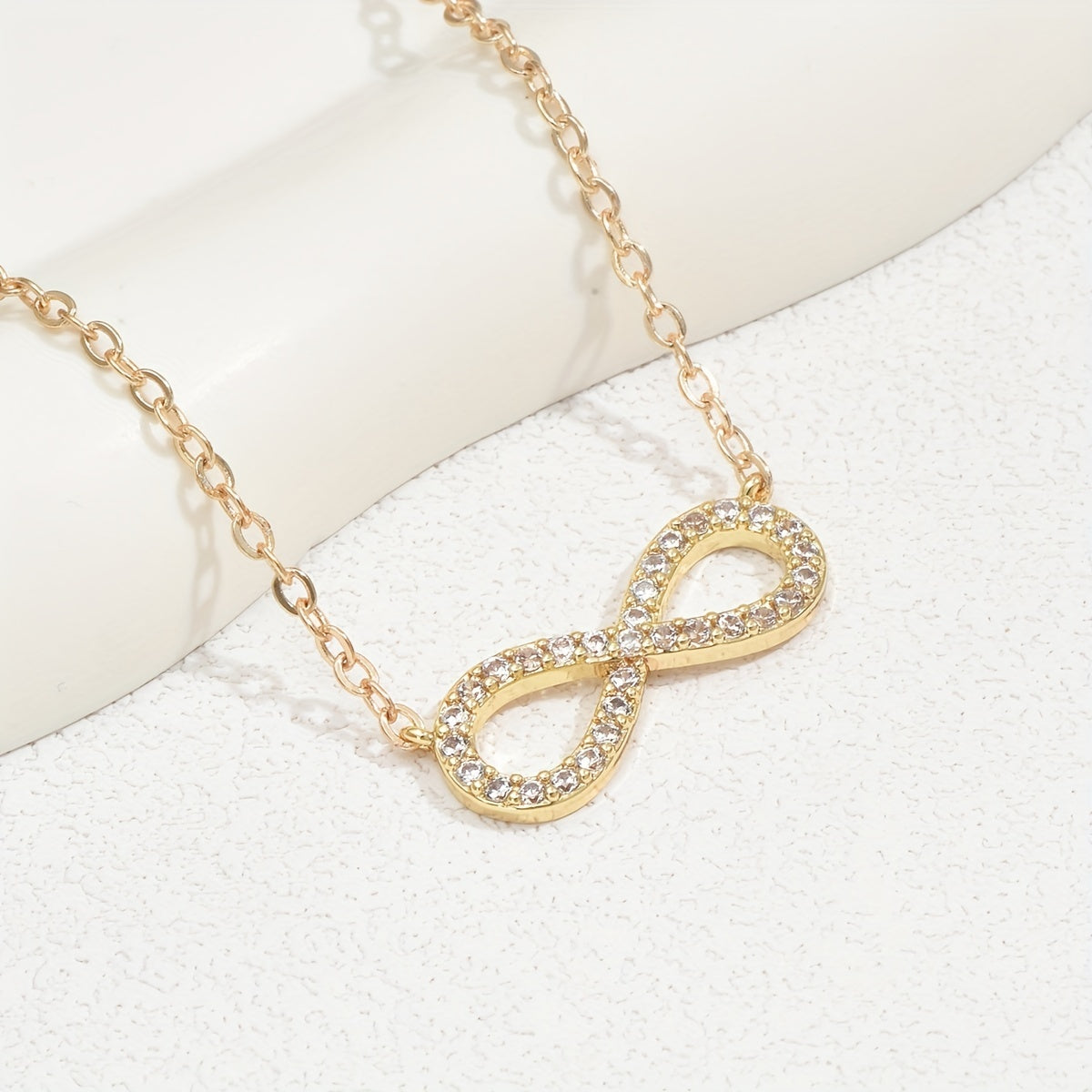 Exquisite Zirconia inlaid infinity symbol 8 letter pendant necklace Women's, holiday popular gift