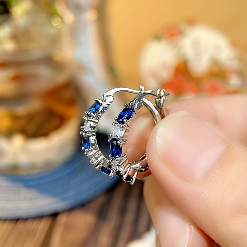 Women's daily wear gift accessories, simple and elegant blue and white gemstone spaced ring studs
