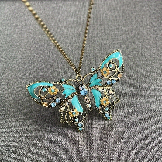 Vintage Color Big Butterfly Pendant Ladies Necklace
