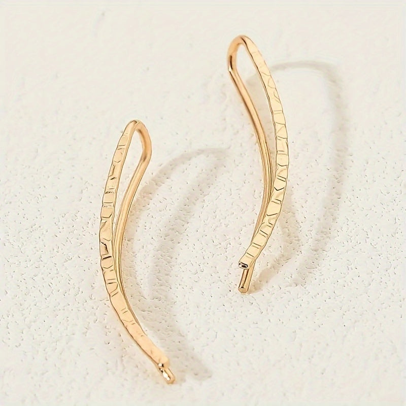 Elegant and minimalist women's earrings, fashion accessories for parties, vacations and casual wear, minimalist style