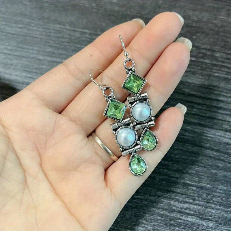 Vintage geometric square water drop green resin women's earrings