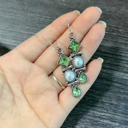 Vintage geometric square water drop green resin women's earrings