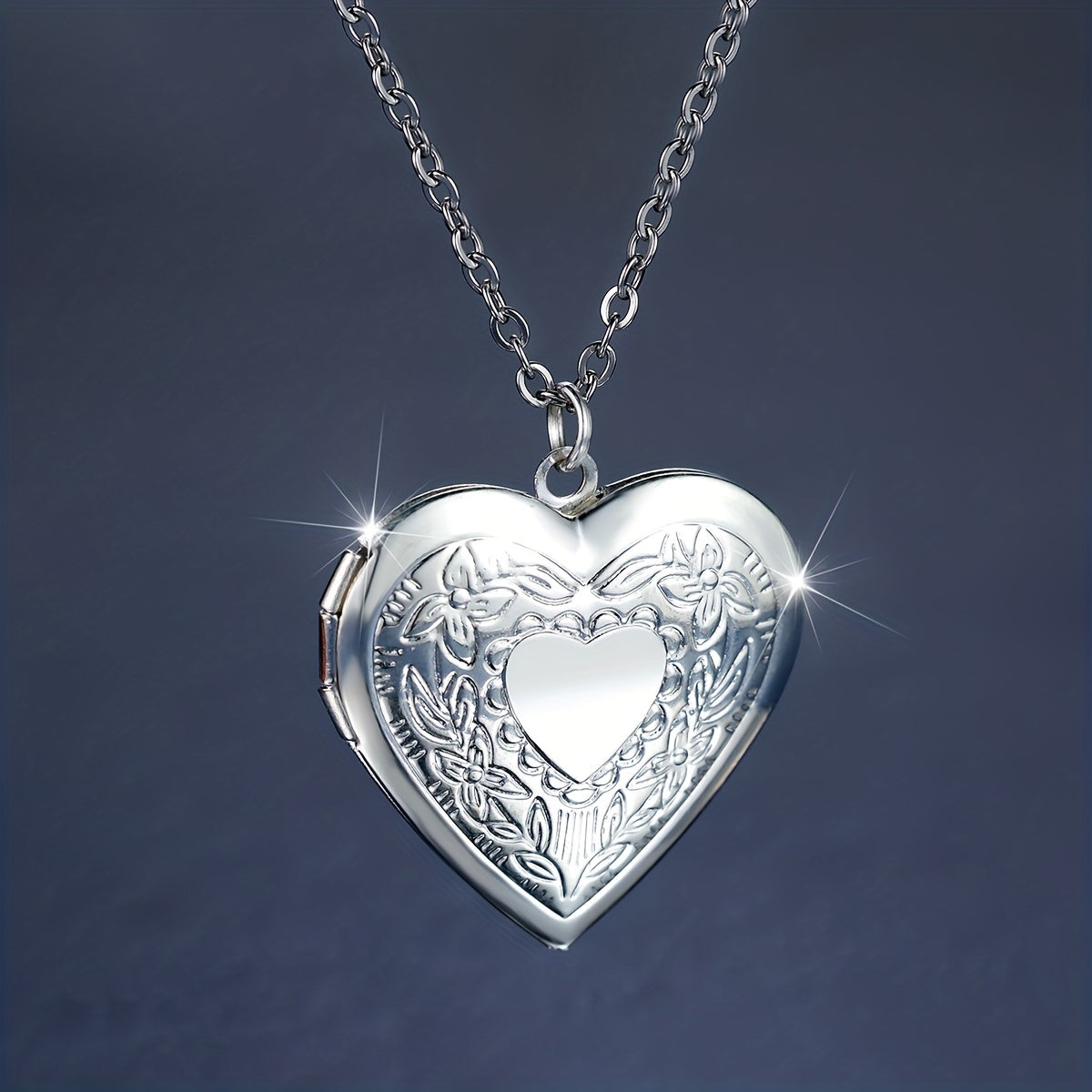 Halloween Christmas Jewelry Silver Heart Pattern Necklace Small Box Photo Charm Pendant Chain Wedding Jewelry Gift