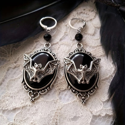 Vintage Gothic Bat Pendant Earrings, Halloween Party Ornaments, Black Resin Pendant Silver Plated, Women's Fashion Accessories