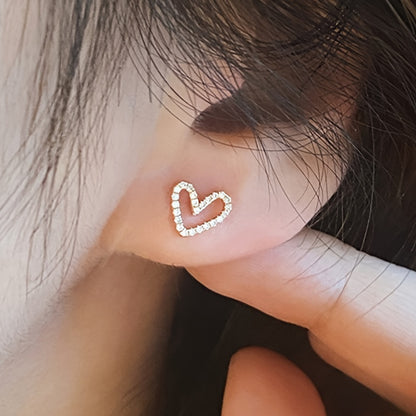 exquisite and small hollow love stud earrings, copper jewelry, inlaid with miniature Zirconia, elegant casual style, Women's dating gift