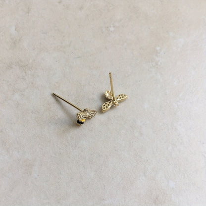 Personalized fashion cute flying bee earrings Women's birthday gift party daily casual accessories