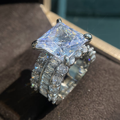 Elegant promise ring, silver plated, covered with sparkling zircon, square design, symbolizing elegance and nobility, engagement/wedding ring