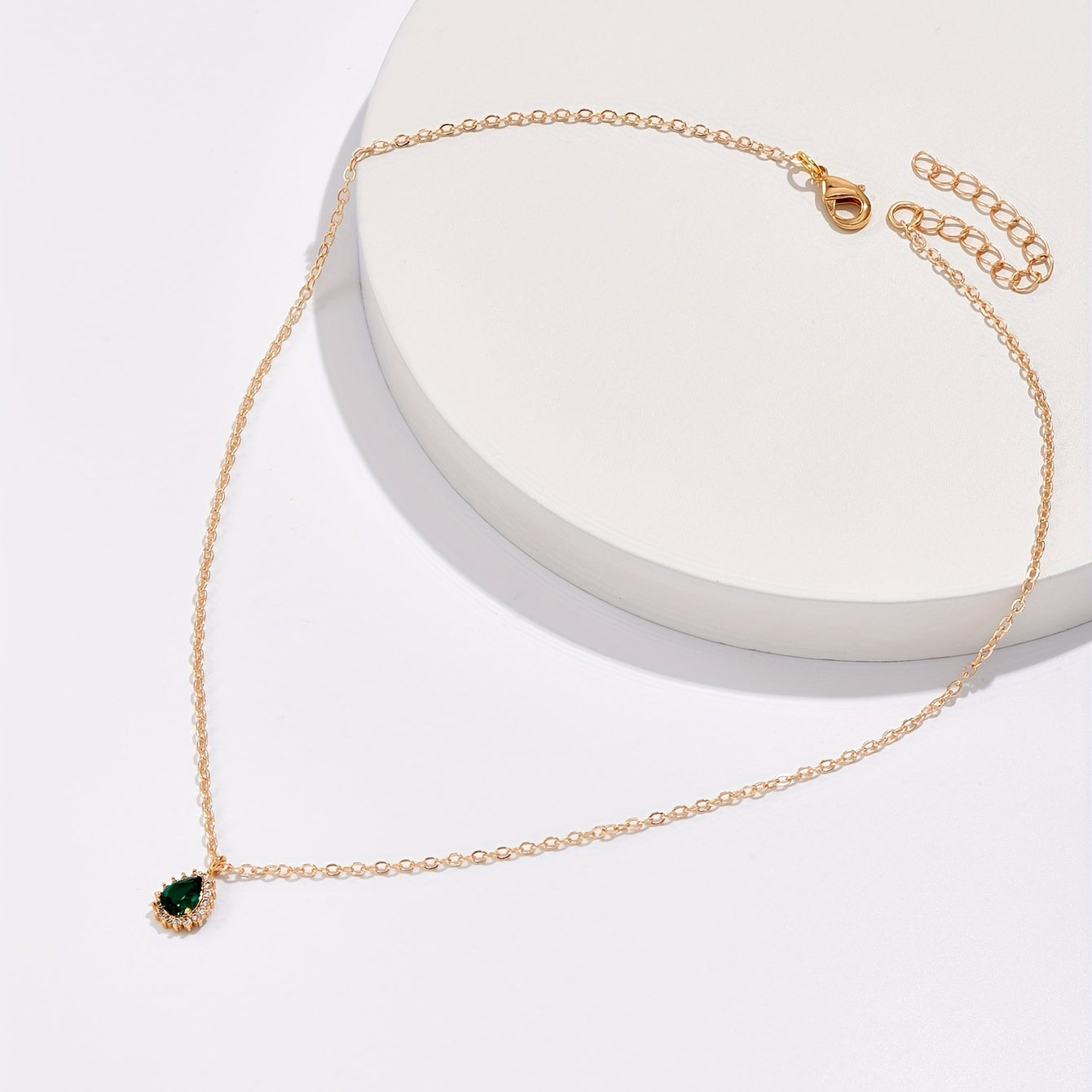 1 elegant teardrop green synthetic diamond pendant necklace, minimalist style copper chain, fashionable women's accessories, suitable for daily wear and gift giving, jewelry for all seasons