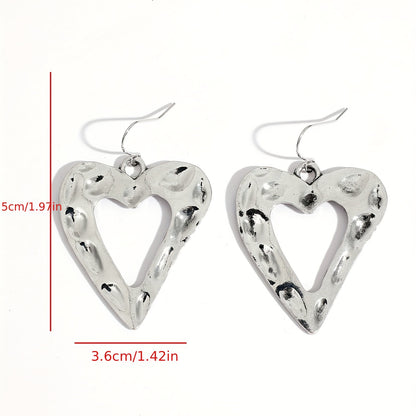 Valentine's Day Creative Hammer Heart Alloy Hook Earrings Vintage Minimalist Style Zinc Alloy Silver Plated Jewelry Women's Gift