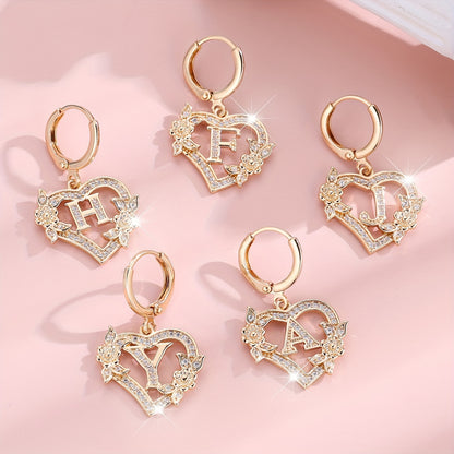 Square diamond heart stud earrings with letter engraving A-Z, synthetic diamond stud earrings, copper ear needles, unplated, with floral design, suitable for women, over 15 years old, university theme