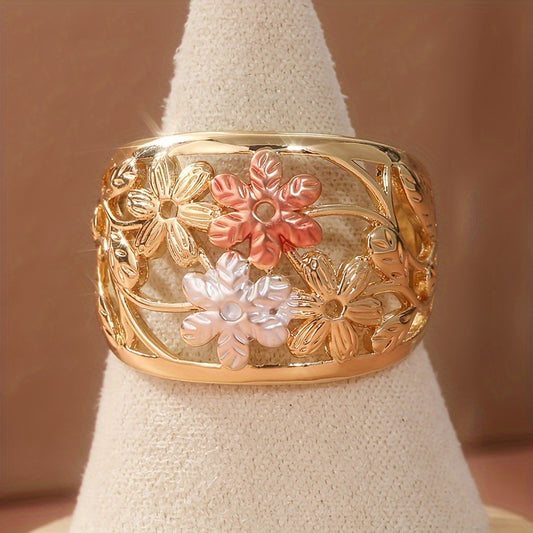Vintage three-color plum blossom ring, women's fashion wide edition, bohemian style, copper, the perfect gift for Christmas, worn all year round, everyday and special occasion jewelry.
