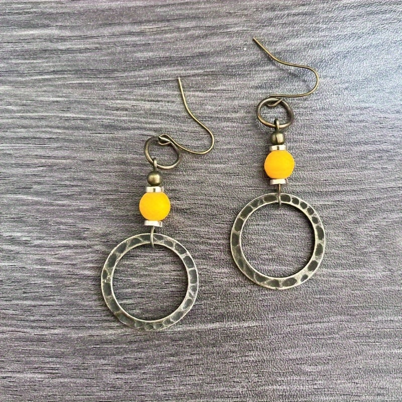 Classical hollow round yellow turquoise decorative pendant earrings, retro minimalist style alloy jewelry, travel souvenirs