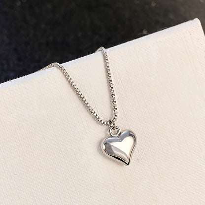 Women's minimalist metal love pendant necklace, birthday and anniversary gifts, stylish casual wear