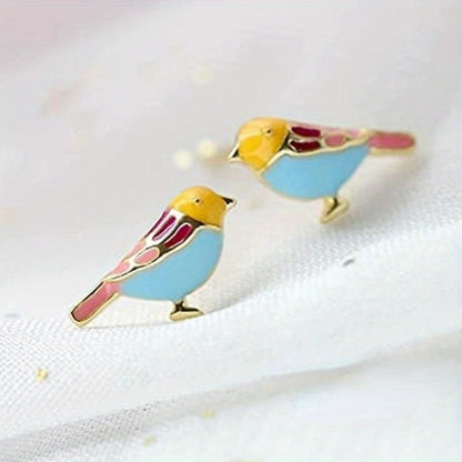 1 pair of cute bird cast stud earrings, suitable for women, synthetic stone, copper base, nickel copper free plating, animal theme, daily and party wear, Marigraday accessories, four seasons fashion jewelry