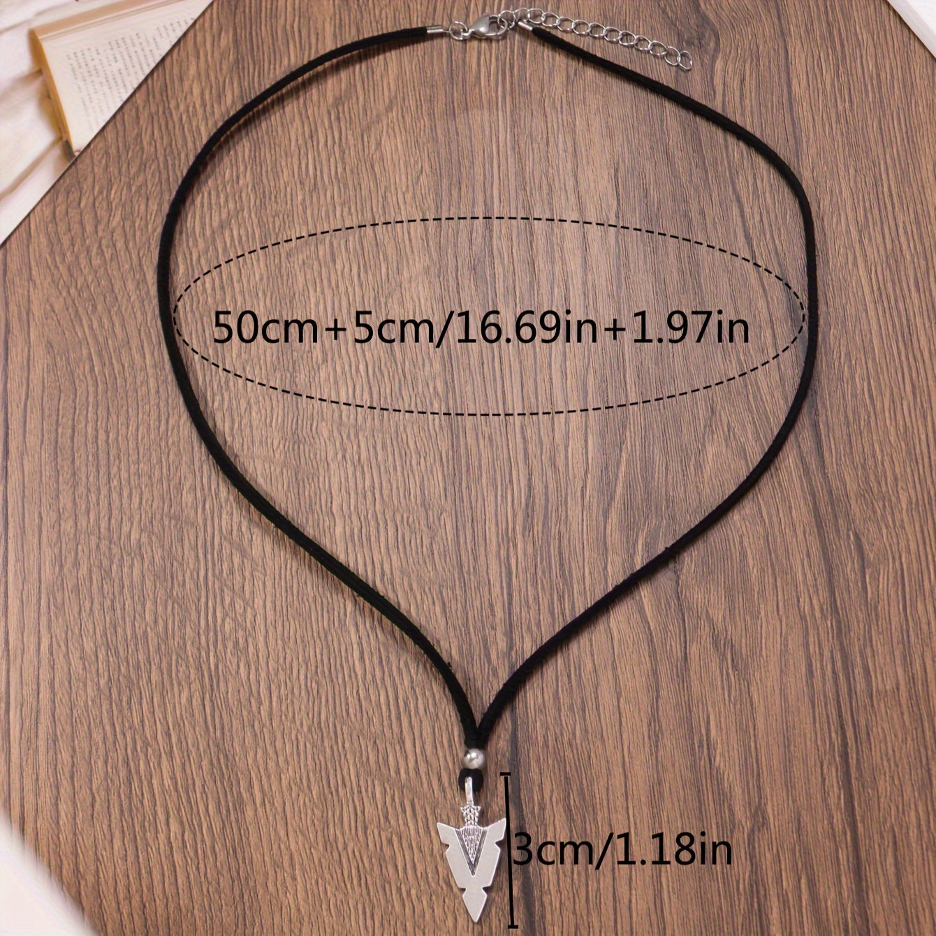 Men's casual accessories, a punk triangular arrow pendant, black rope necklace.