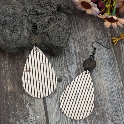 European and American simple and cool classic water drop-shaped printing black and white stripe splicing small log earrings
