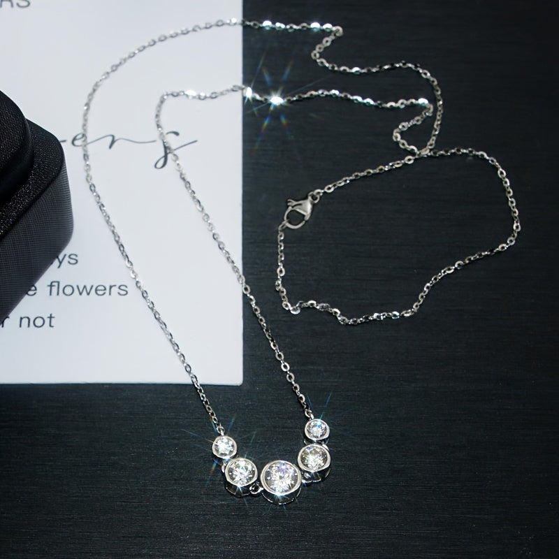 Ladies' elegant and simple five-stone cubic Zirconia pendant necklace, April birthday stone, carnival day wedding engagement wedding jewelry, copper plating process, all-season versatile chain