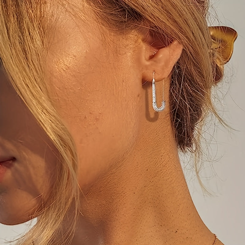 Exquisite luxury paper clip design micro-paved Zirconia ring earrings Women's vacation leisure accessories fashion trend jewelry daily wear