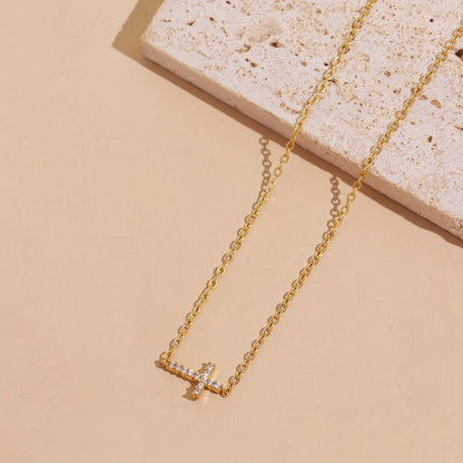Elegant Gold Cross Pendant Necklace with Sparkling Cubic Zirconia - Exquisite Vintage Style Women's Collarbone Chain, Ideal for Birthday or Holiday Gifts, Cross Necklace