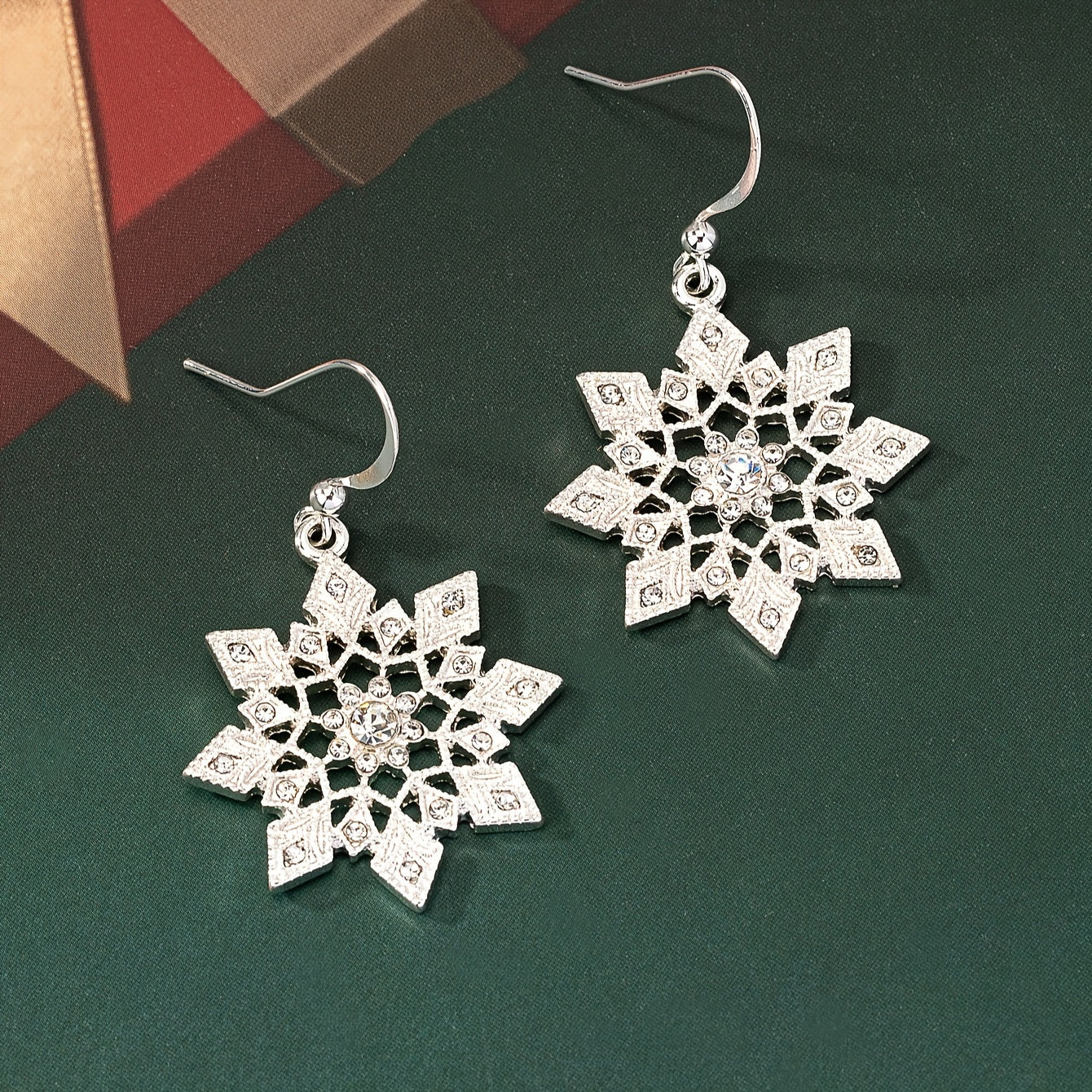Christmas earrings Christmas tree snowman snowflake design pendant earrings cute party style cute Christmas earrings