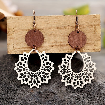 Hollow monochrome spider web design pendant earrings, retro and elegant style PU leather jewelry, fashionable women's gifts, autumn and winter earrings.