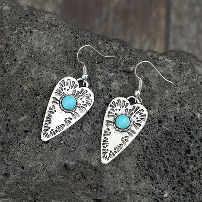 Retro heart-shaped silver-plated pendant earrings with turquoise and engraved fireworks pattern, alloy structure, iron earrings, suitable for daily wear