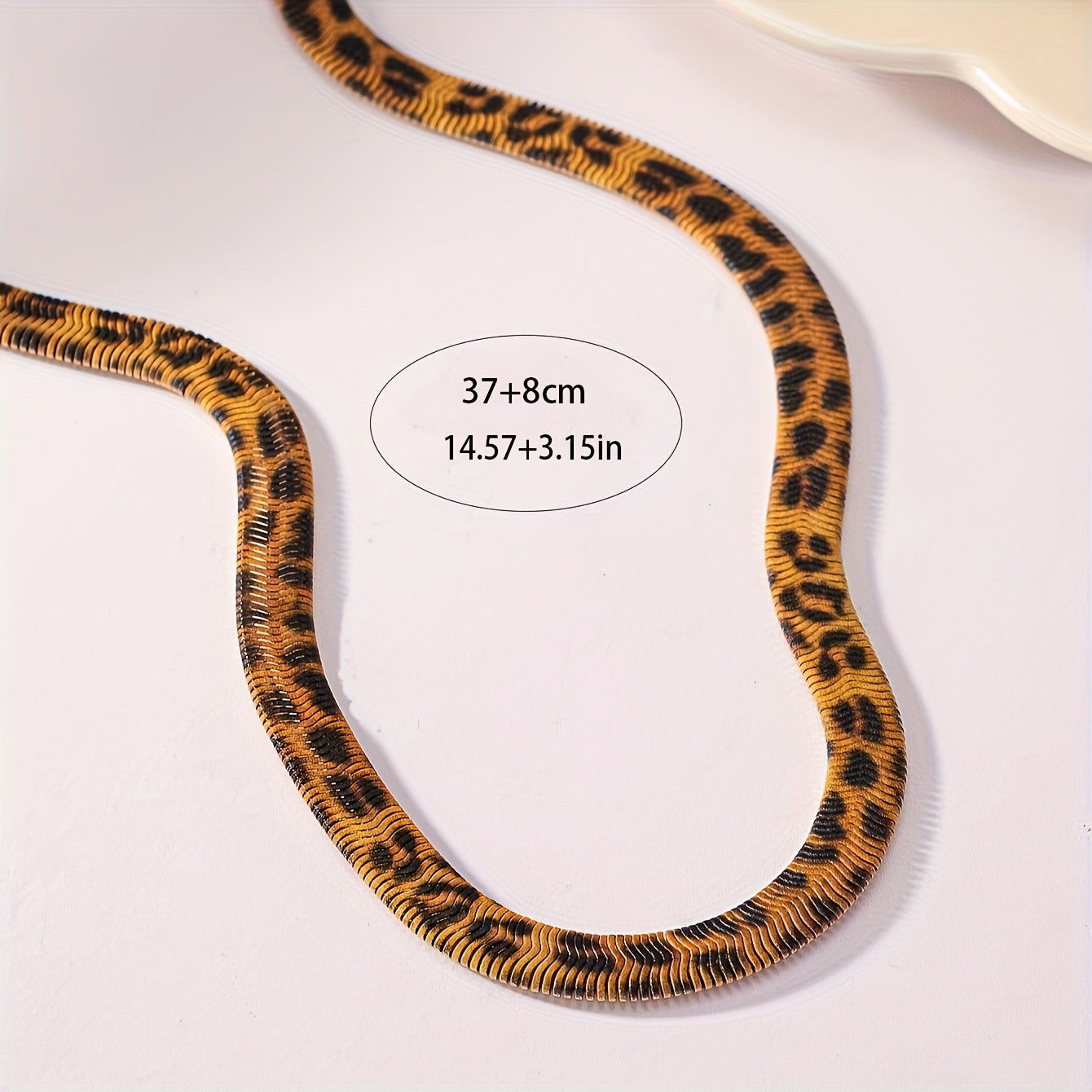 Home Relaxation] Vintage Bohemian Zinc Alloy Necklace Necklace with Leopard, Snake, Black and White Plaid and Green Heart Design - Stylish Modern Women's Necklace for Everyday Wear or Parties