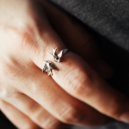 A Vintage Spring Bird Adjustable Open Ring, Alloy, Non-Magnetic, Holiday Style Accessories