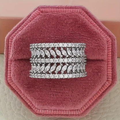 Luxury Sparkle Cubic Zirconia Engagement Ring - Perfect for Weddings, Parties and Valentine's Day Gifts