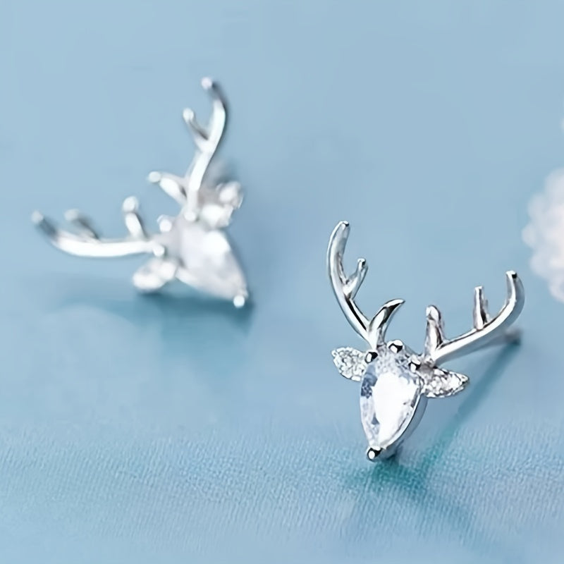 Cute deer head design stud earrings, copper jewelry, zircon inlaid, stylish and simple style, women's Christmas earrings.