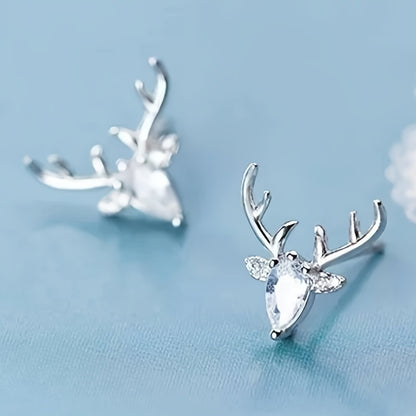 Cute deer head design stud earrings, copper jewelry, zircon inlaid, stylish and simple style, women's Christmas earrings.