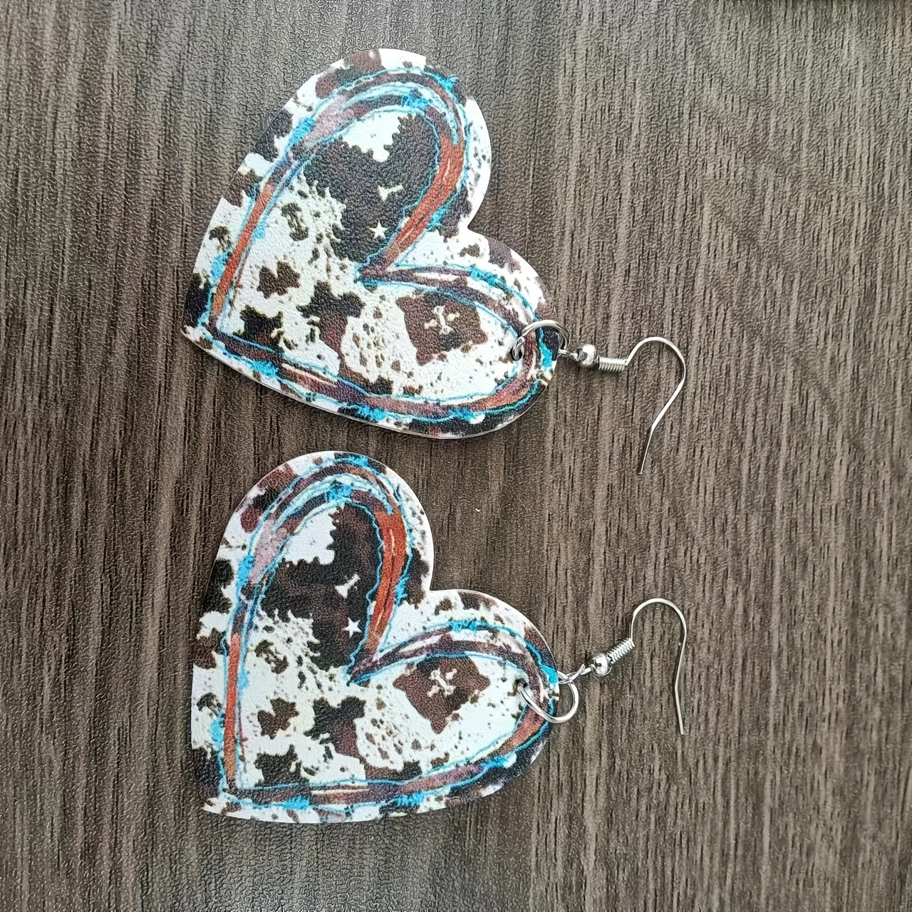 Vintage Heart-Shaped Cow Pattern Pendant Earrings Vintage Western PU Leather Jewelry Fashion Holiday Earrings