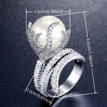 Elegant Women's fashion ring with luxurious imitation pearls and cubic Zirconia - perfect for parties, anniversaries and gifts