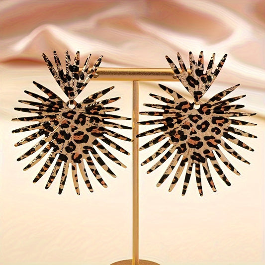 Elegant Vintage Leopard Fan Metal Earrings - Bold Personality with Stainless Steel Studs for Casual Attire or Gift Gifts, Quirky Earrings