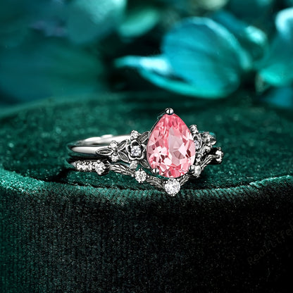 Two-piece pear-cut pink zirconia engagement ring elegant engagement ring set gift