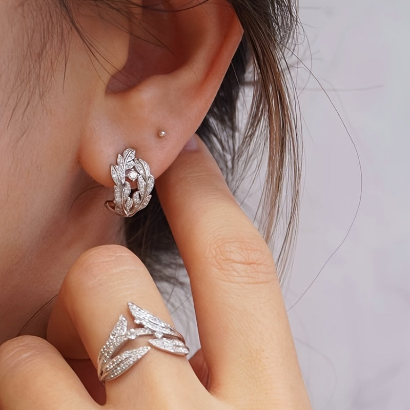 Exquisite sparkling silver leaf design earrings, copper jewelry, zircon inlaid, elegant luxury style, ladies' wedding banquet