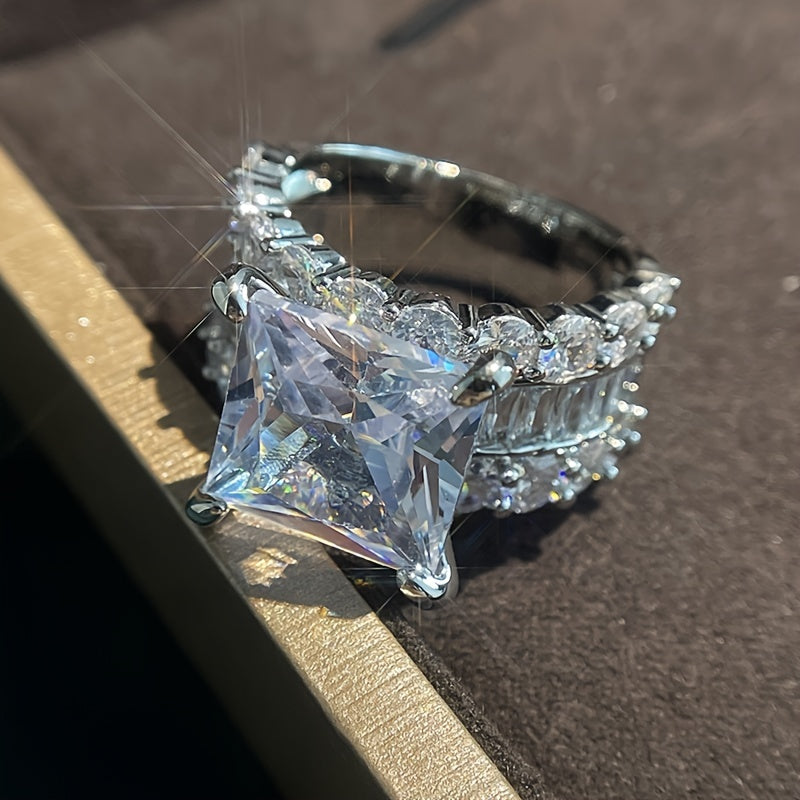Elegant promise ring, silver plated, covered with sparkling zircon, square design, symbolizing elegance and nobility, engagement/wedding ring