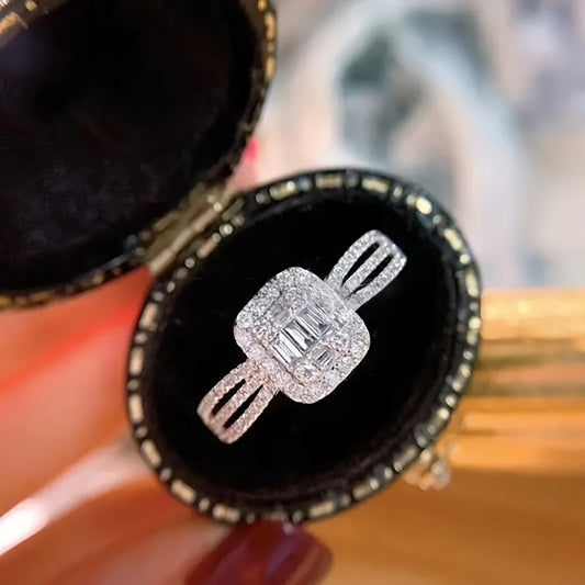 Elegant promise ring, silver plated with sparkling zircon, symbolizing elegance and beauty, engagement/wedding ring, replica of luxury jewelry