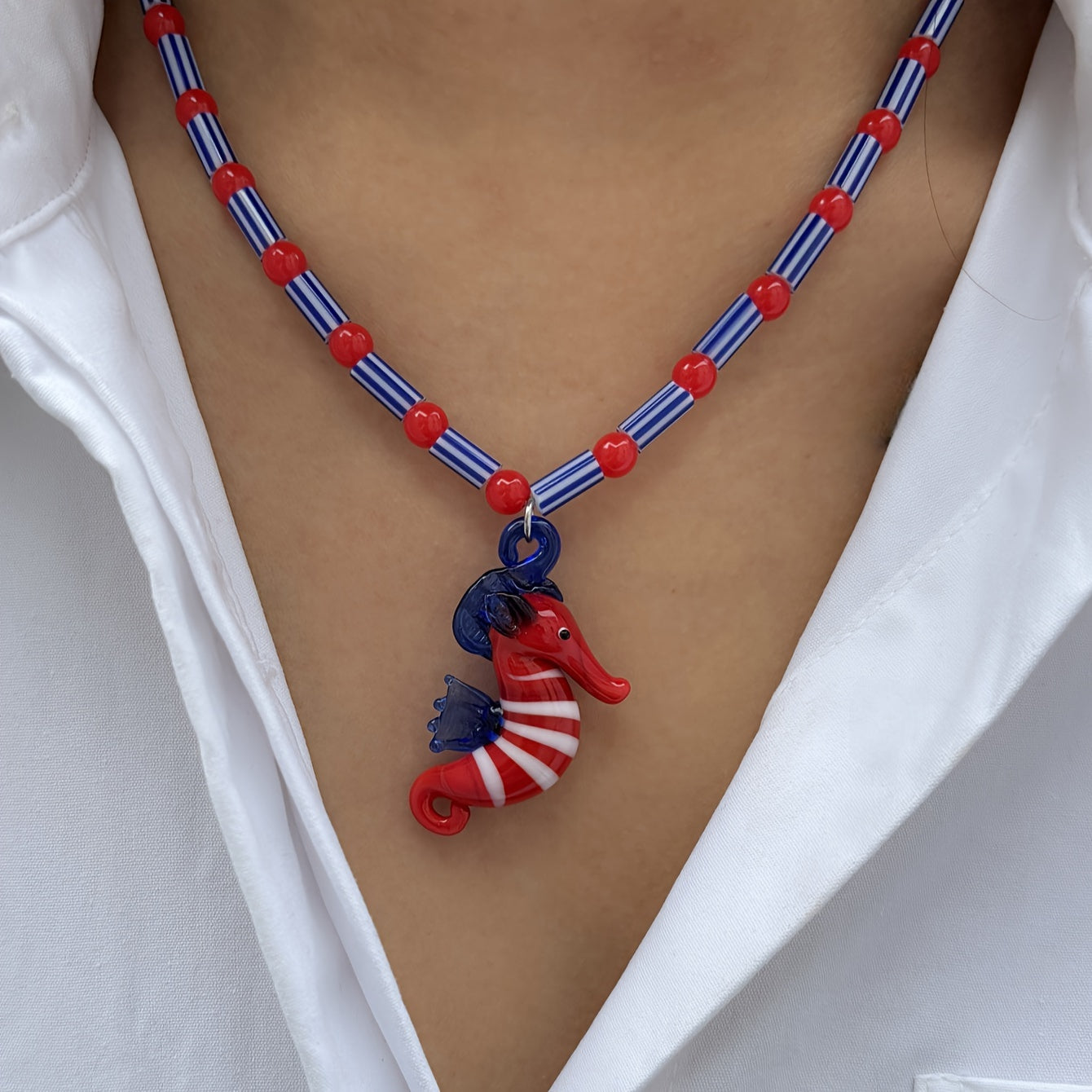 1pc Fashion Pendant Necklace Tropical Island Glass Small Fish Seahorse Pendant Handmade Colored Beaded Necklace Ladies Summer Beach Vacation Party Jewelry Accessories Handmade