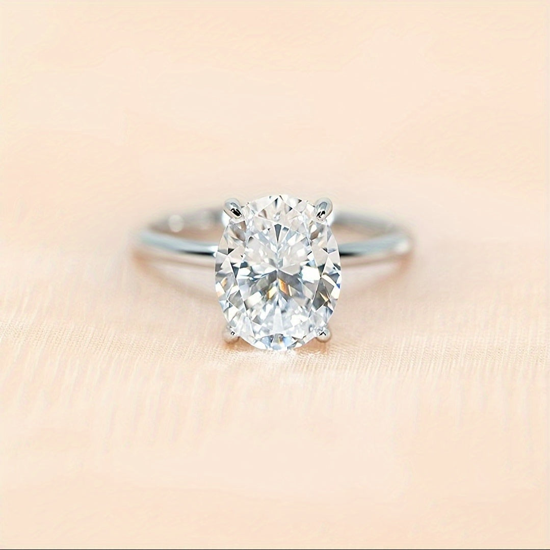 Stylish and simple four-claw Zirconia silver-plated Women's ring, ideal for engagements, weddings and banquets, fine jewelry accessories