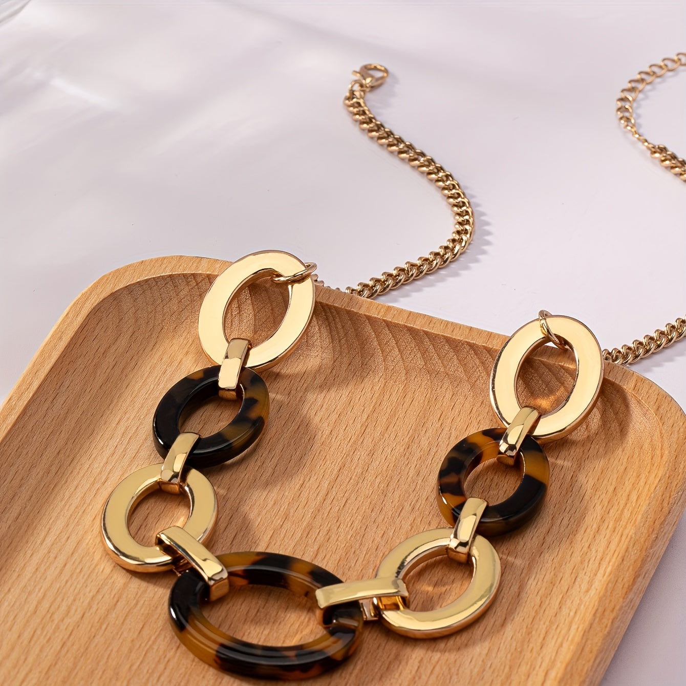 Elegant Vintage Bohemian Leopard Geometric Oval Necklace - Zinc Alloy for Casual Dress and Gifts