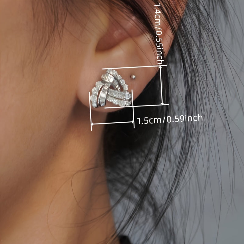 A pair of elegant heart-shaped stud earrings with synthetic zircon, April birthstone, copper base, nickel-free coating, suitable for engagement, wedding, daily wear, Valentine's Day gifts