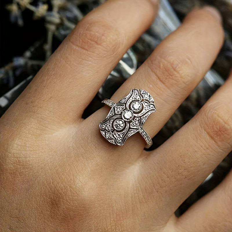 Fashion rings with silver plating, sparkling zirconia studs, vintage design, status and beauty symbols, suitable for everyday clothing and party accessories