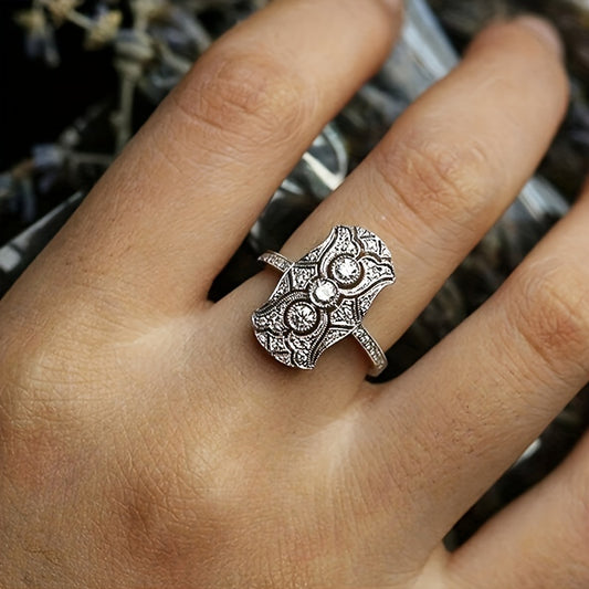Fashion rings with silver plating, sparkling zirconia studs, vintage design, status and beauty symbols, suitable for everyday clothing and party accessories