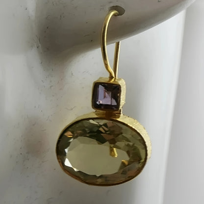 A pair of vintage bohemian 14K gold-plated brass stud earrings with champagne glass drops and purple trim - elegant drop ear stud earrings for Women's daily wear and gift giving, Christmas ornament collection