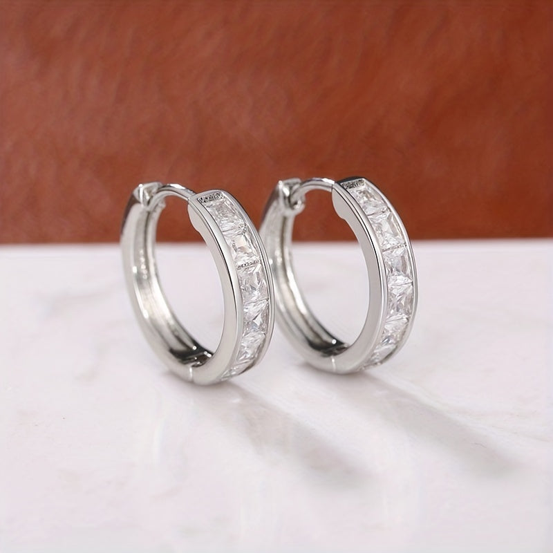 Simple zircon earrings, elegant and simple style, suitable for women's daily dating wear