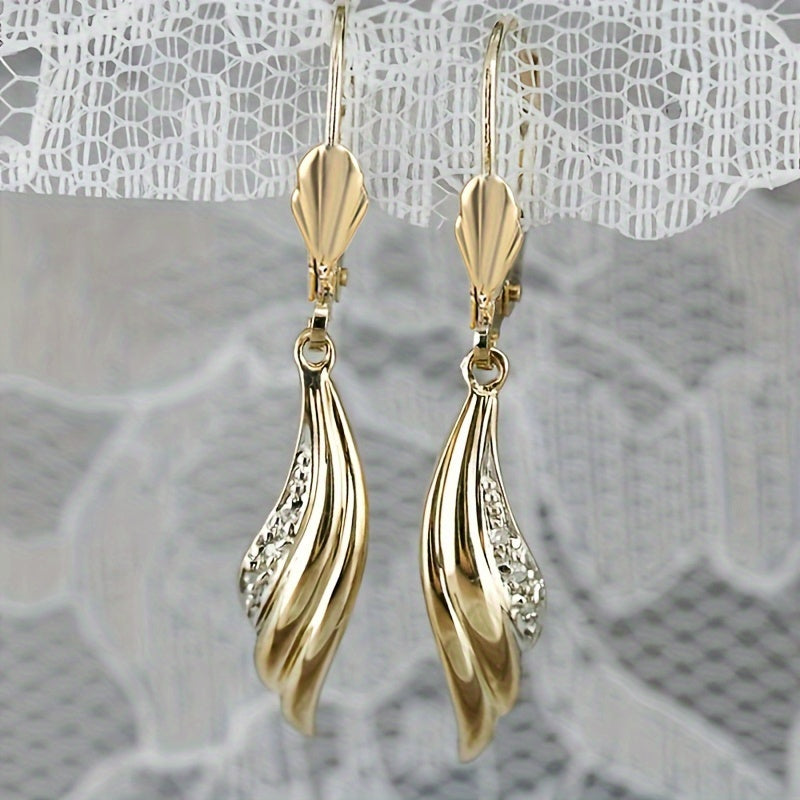 Elegant 18K gold-plated goldfish tail drop earrings for weddings, wedding parties, and vintage jewelry gifts