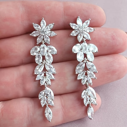 Luxury Sparkling Zircon Flower Bridal Engagement Earrings Elegant Ladies Party Casual Accessories