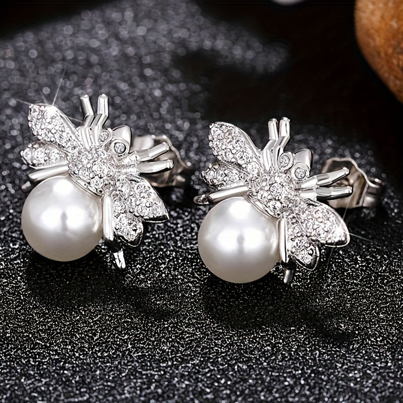 Bee pattern inlaid with shiny zircon imitation pearl stud earrings, elegant and lovely temperament, copper and silver plating material, creative women's gift