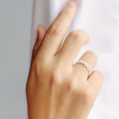 Women's daily casual simple ring accessories, adjustable ring with hollow star opening